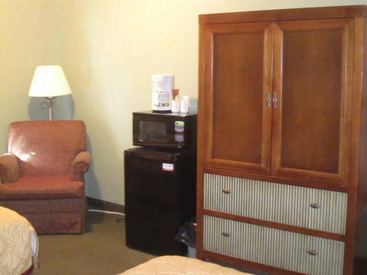 Travelodge By Wyndham ווסאגה ביץ' מראה חיצוני תמונה
