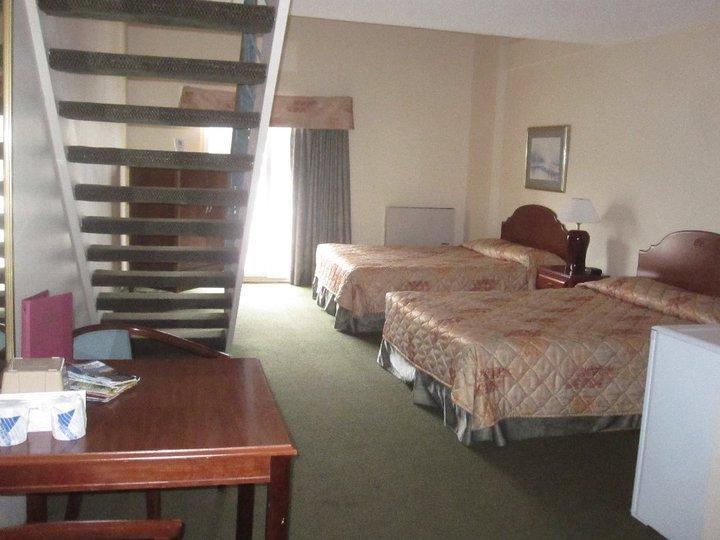 Travelodge By Wyndham ווסאגה ביץ' מראה חיצוני תמונה